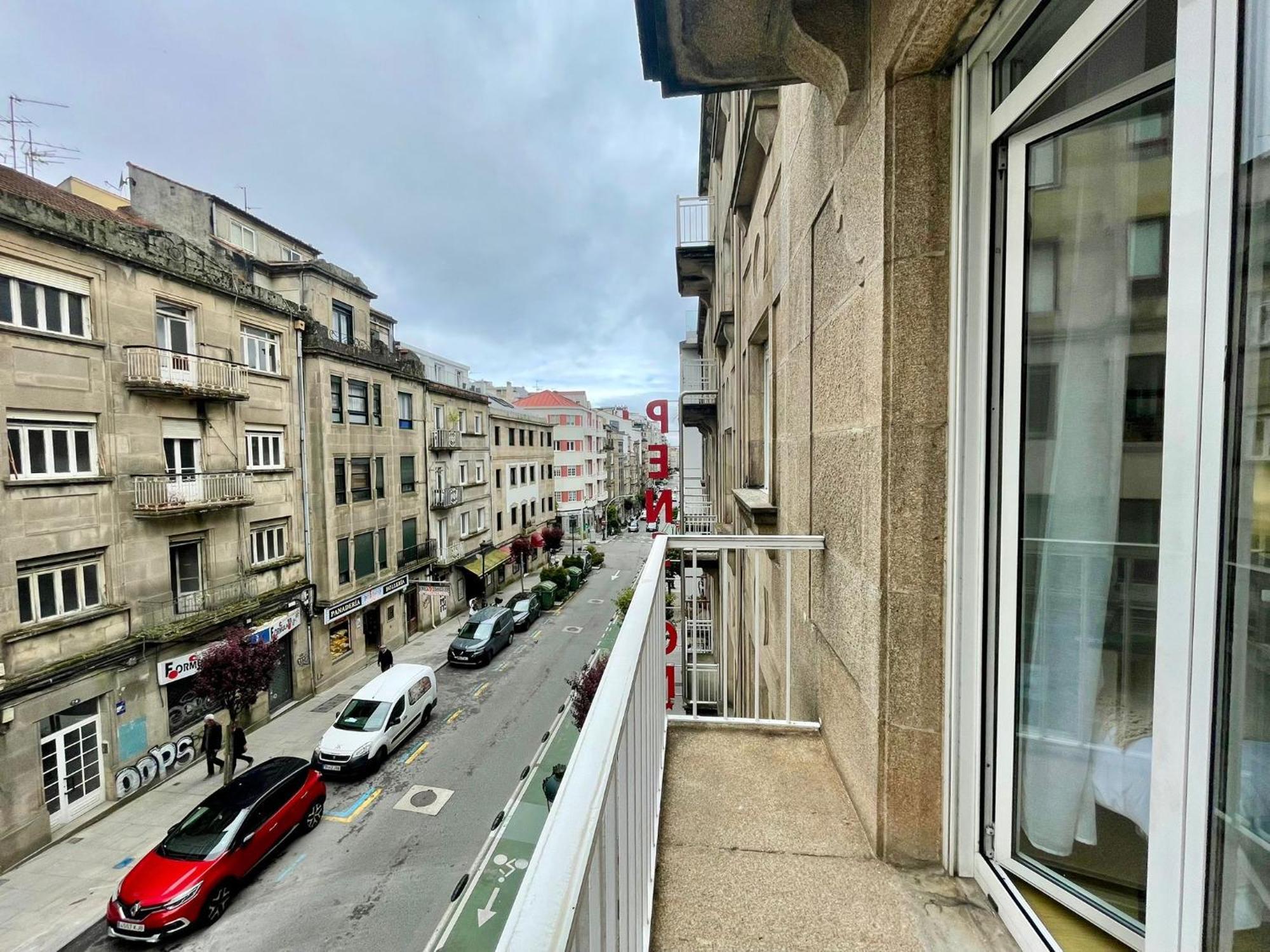 Centro Rua Venezuela 6 * Vigo